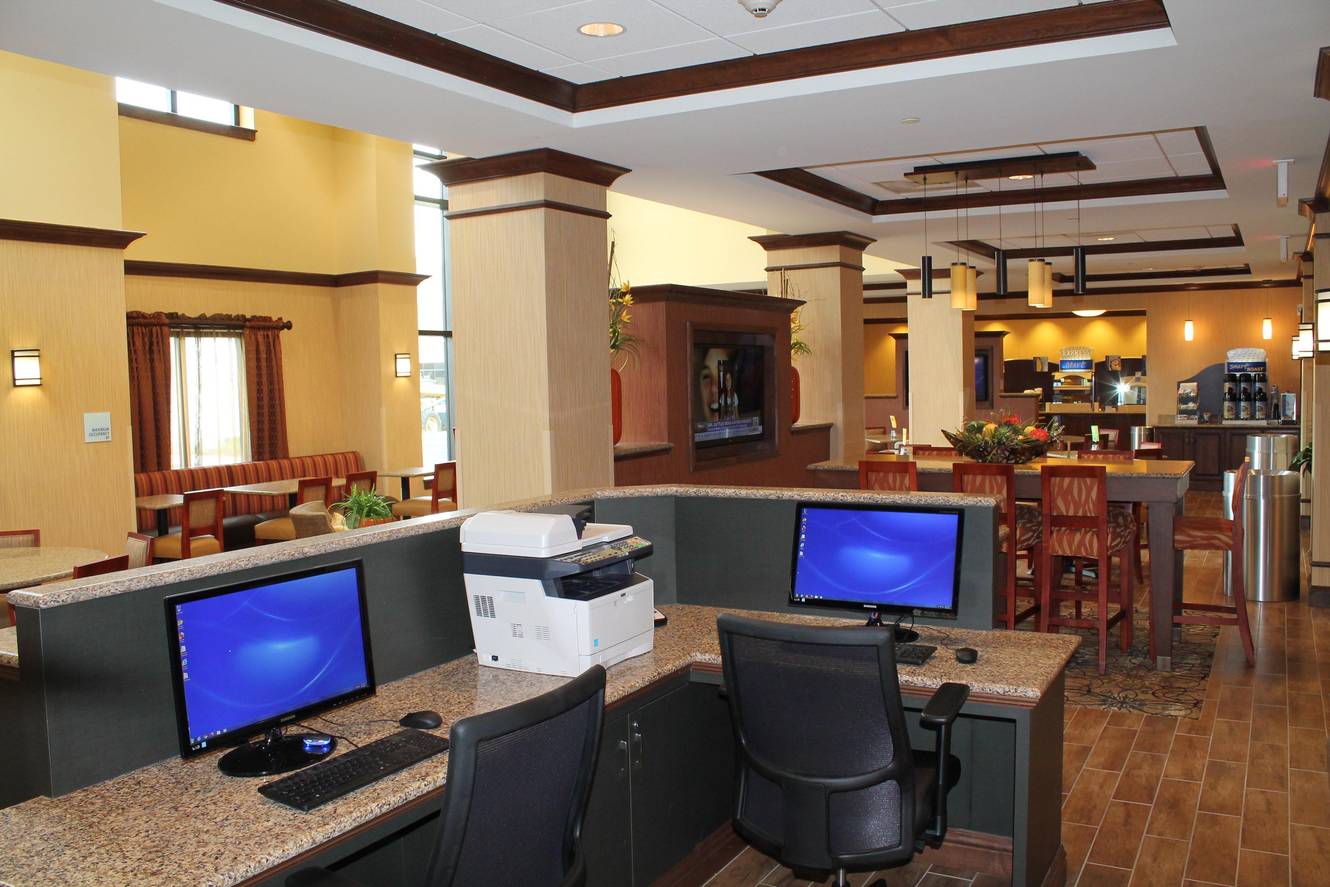 Holiday Inn Express & Suites Paducah West By Ihg Exterior foto